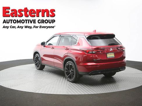Used 2022 Mitsubishi Outlander SE FWD image 65