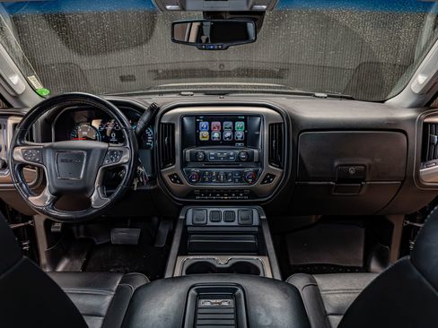 Used 2019 GMC Sierra 3500 Denali w/ Duramax Plus Package image 17