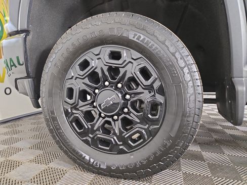 Certified 2022 Chevrolet Silverado 2500 LTZ w/ LTZ Plus Package image 34