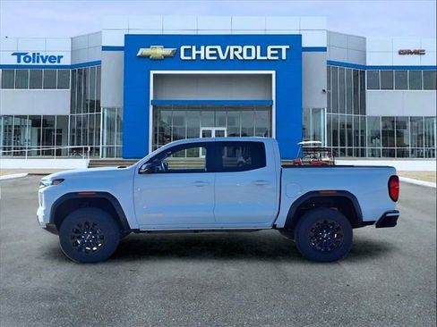 New 2026 GMC Canyon Elevation w/ Convenience Package image 4