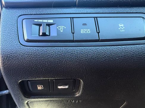 Used 2011 Hyundai Sonata SE image 19