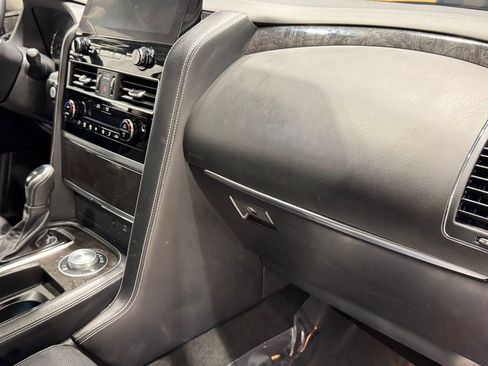 Used 2024 INFINITI QX80 Luxe image 29