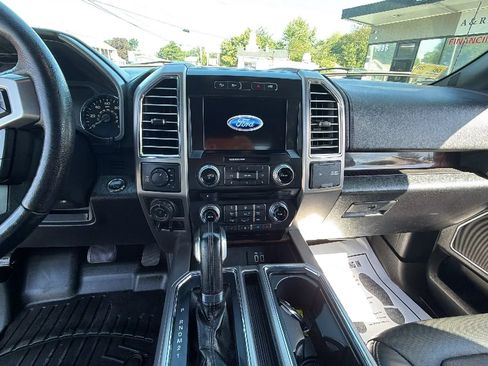 Used 2016 Ford F150 Platinum w/ Equipment Group 701A Luxury AWD/4WD image 16