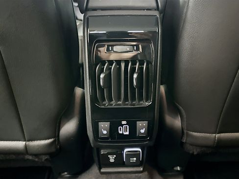 Used 2022 Jeep Compass Limited w/ Elite Group AWD/4WD image 27