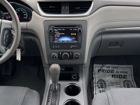 Used 2013 Chevrolet Traverse LS FWD image 19