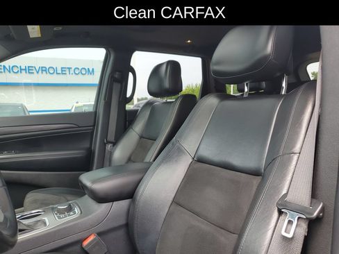 Used 2019 Jeep Grand Cherokee Altitude AWD/4WD image 5