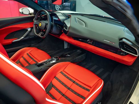 Used 2025 Ferrari 296 GTS RWD image 17