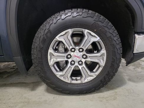 Certified 2022 GMC Sierra 1500 SLT w/ SLT Convenience Package image 33
