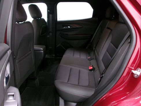 Used 2022 Chevrolet TrailBlazer RS AWD/4WD image 9