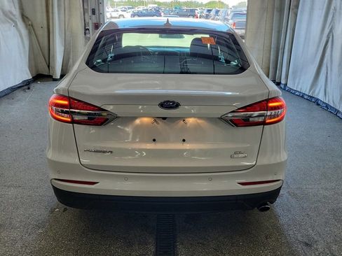 Used 2020 Ford Fusion SE FWD image 12