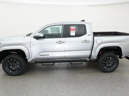New 2025 Toyota Tacoma SR5 image 30