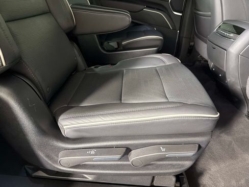 Used 2024 Cadillac Escalade ESV Sport w/ Touring Package AWD/4WD image 29