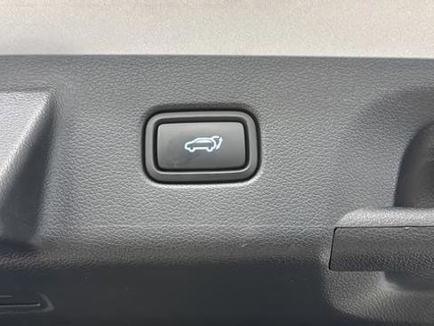 Used 2023 Hyundai Palisade SEL w/ Premium Package image 33