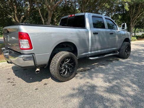Used 2024 RAM 2500 Tradesman w/ Chrome Appearance Group AWD/4WD image 6