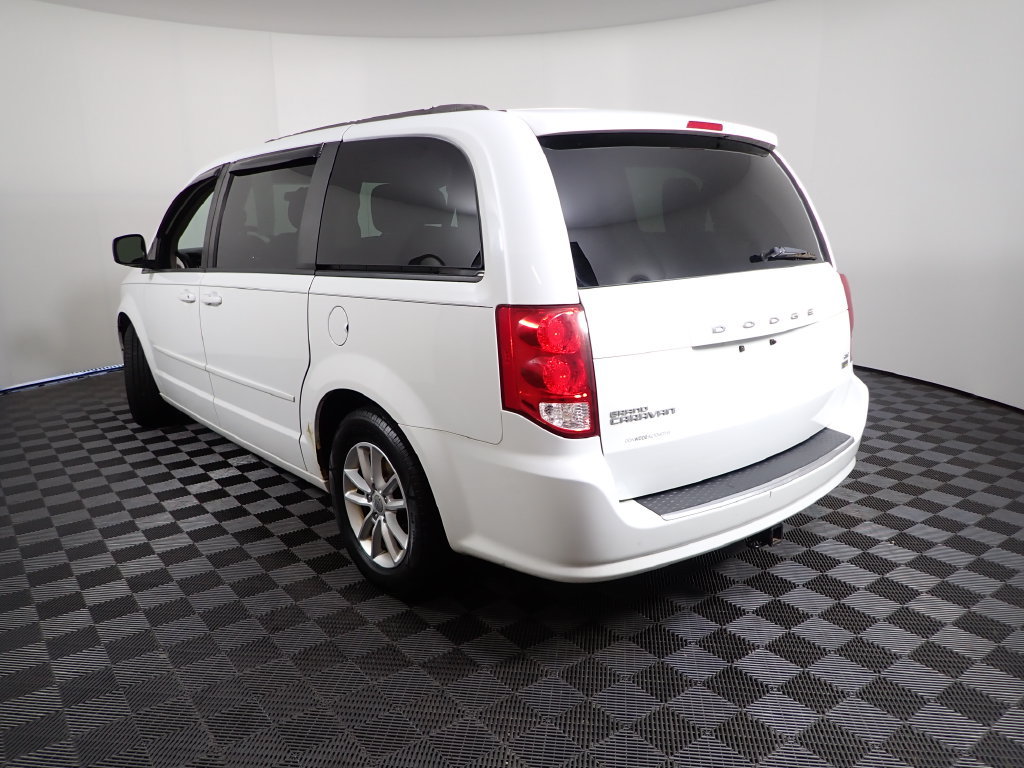 Used 2015 Dodge Grand Caravan SXT FWD image 10