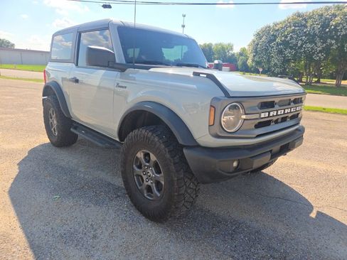 Used 2024 Ford Bronco Big Bend AWD/4WD image 1