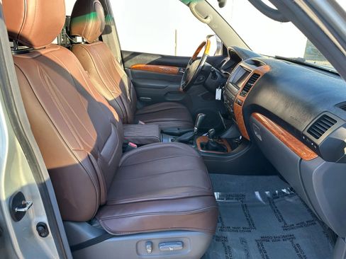 Used 2003 Lexus GX 470 image 14