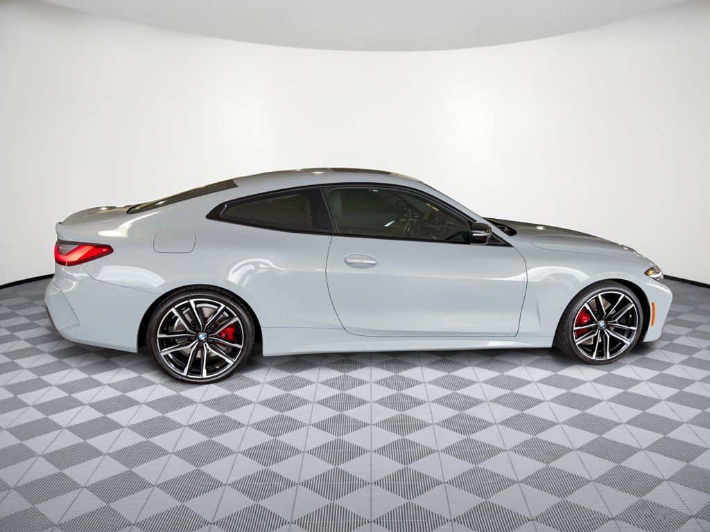 Certified 2024 BMW 430i Coupe w/ M Sport Package RWD image 6