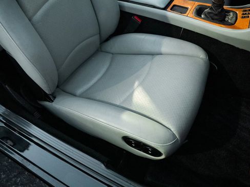 Used 1995 Porsche 968 Cabriolet RWD image 22