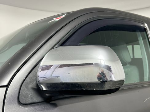 Used 2015 Toyota Tacoma PreRunner w/ SR5 Package image 12