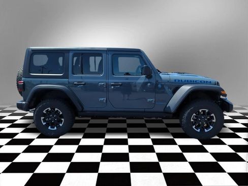 Used 2025 Jeep Wrangler Unlimited Rubicon 4xe w/ Safety Group AWD/4WD image 8