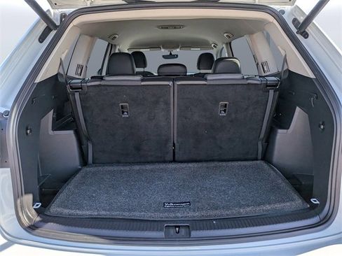 Used 2021 Volkswagen Atlas SE image 12