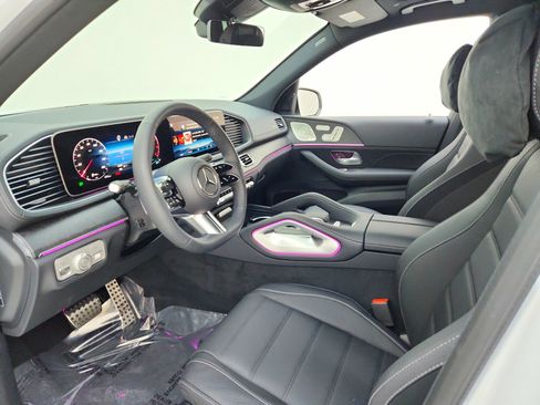New 2026 Mercedes-Benz GLS 450 4MATIC image 16