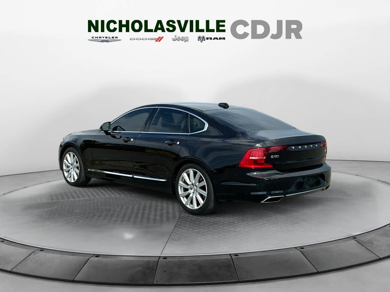 Used 2017 Volvo S90 T6 Inscription w/ Vision Package AWD/4WD image 3
