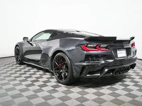 Used 2024 Chevrolet Corvette Z06 RWD image 32