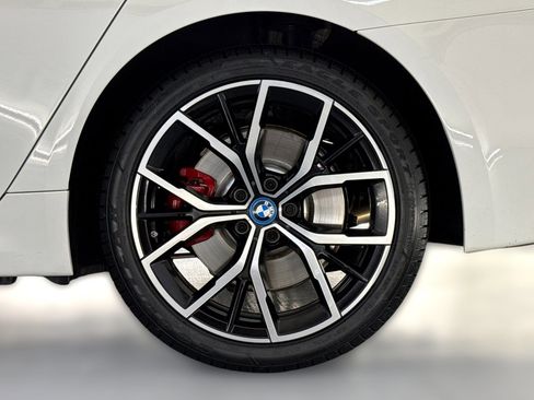 Certified 2023 BMW 530e 530e w/ M Sport Package image 11