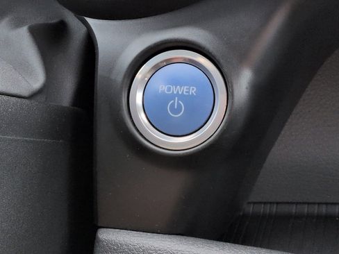 Used 2024 Toyota Sienna LE AWD/4WD image 33
