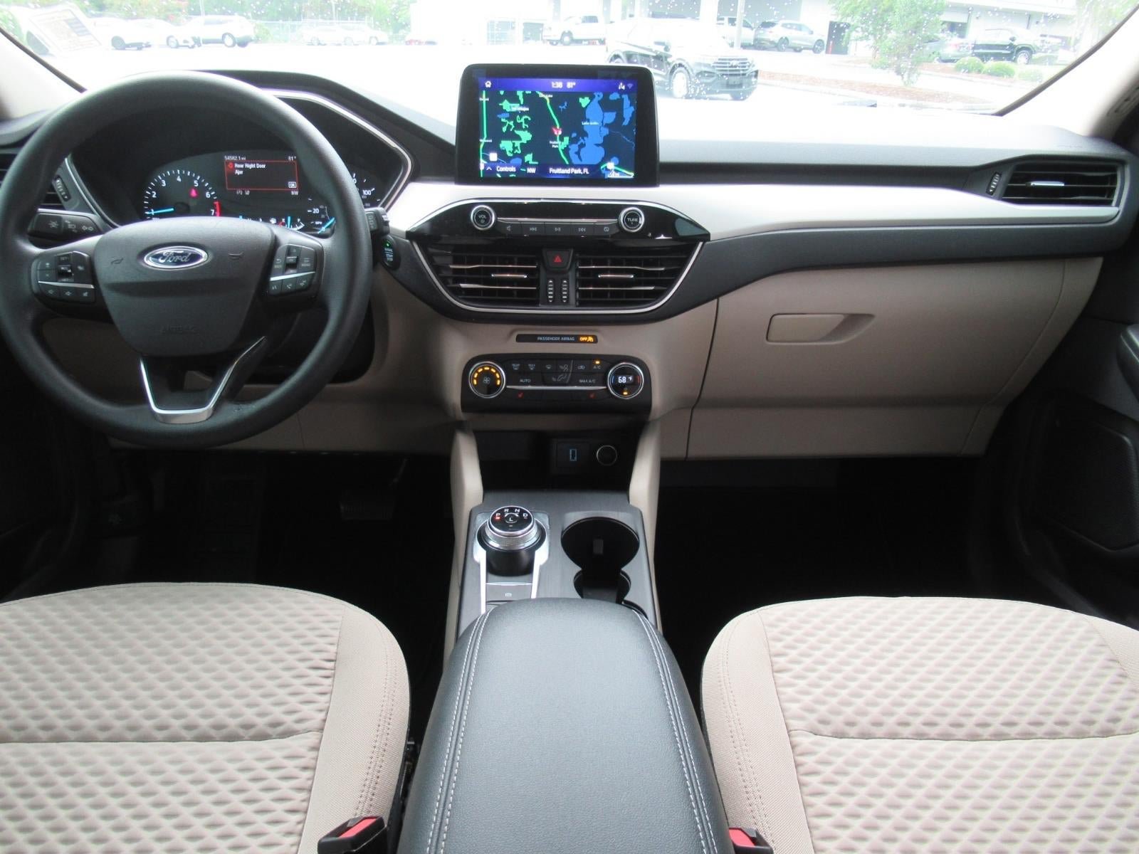 Used 2020 Ford Escape SE FWD image 12