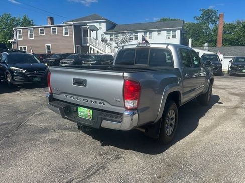 Used 2017 Toyota Tacoma SR5 w/ Tow Package AWD/4WD image 7