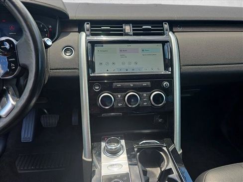 Used 2019 Land Rover Discovery HSE AWD/4WD image 21