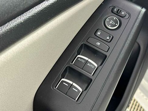 Used 2022 Honda Civic LX image 12