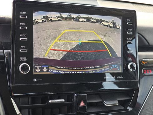 Used 2023 Toyota Camry XLE image 5