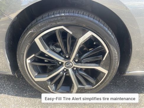 Used 2024 Nissan Altima 2.5 SR image 29