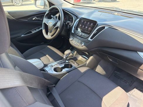 Used 2024 Chevrolet Malibu LT FWD image 9