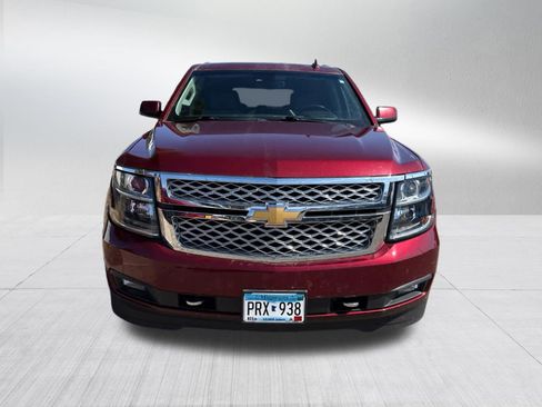 Used 2017 Chevrolet Suburban LT w/ LT Signature Package image 2