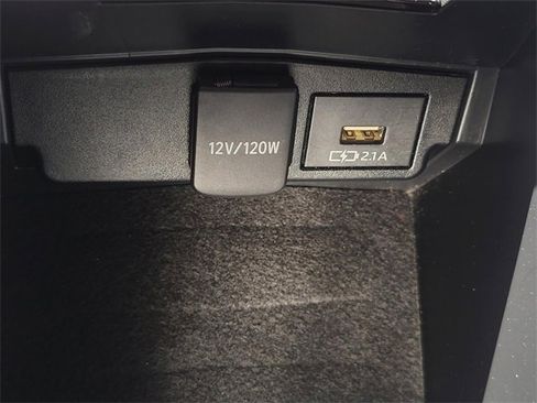 Used 2020 Toyota Corolla SE image 24