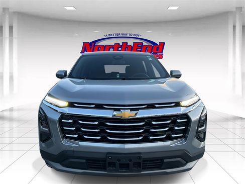 Used 2025 Chevrolet Equinox LT image 8
