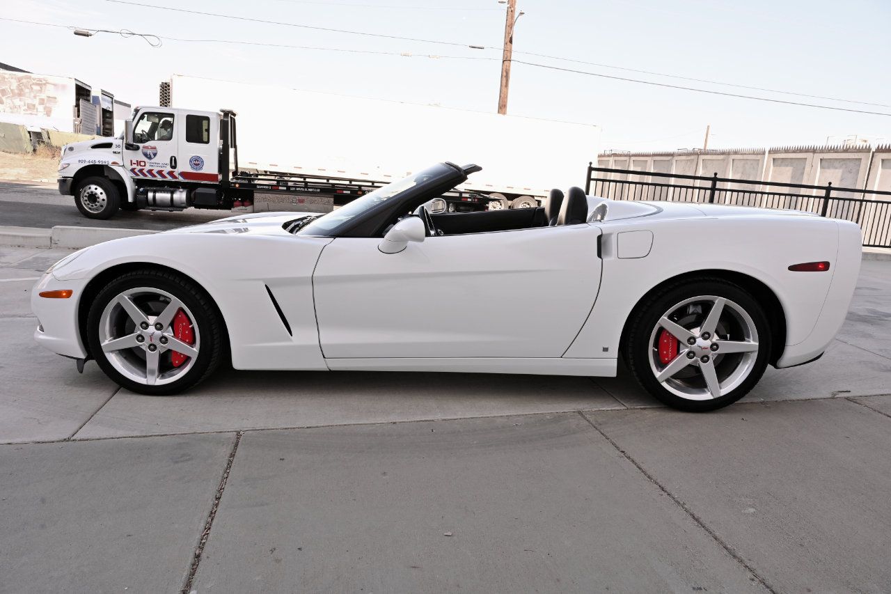 Used 2006 Chevrolet Corvette Convertible w/ Preferred Equipment Group RWD image 4