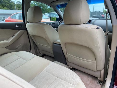 Used 2012 Nissan Altima 2.5 S w/ 20th Anniversary Pkg FWD image 15