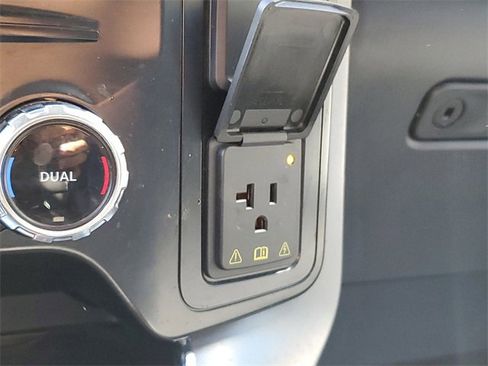 Used 2022 Ford F150 Lariat w/ Equipment Group 501A Mid image 25