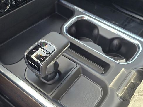 New 2026 GMC Sierra 1500 SLT w/ SLT Premium Plus Package image 32