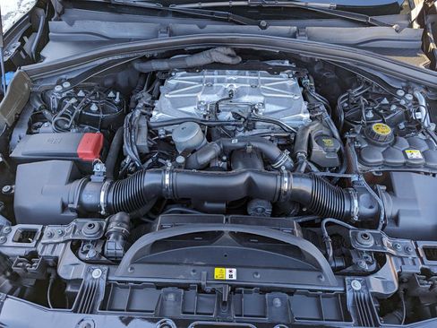 Used 2023 Jaguar F-PACE SVR image 50