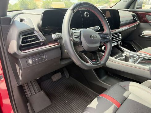 Used 2024 Chevrolet Traverse RS w/ LPO, Floor Liner Package AWD/4WD image 17