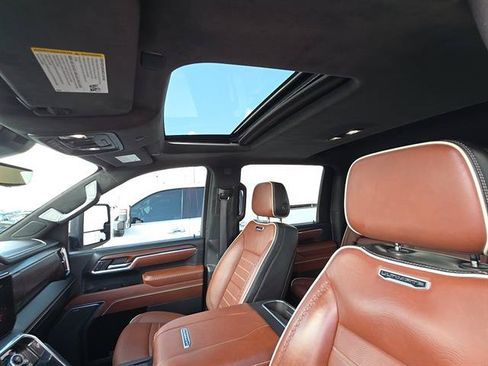 Used 2024 GMC Sierra 2500 Denali Ultimate w/ Max Trailering Package AWD/4WD image 13
