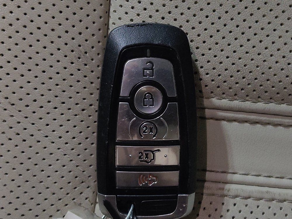 Used 2020 Ford Expedition Platinum RWD image 32
