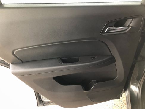 Used 2017 Chevrolet Equinox LT w/ Convenience Package FWD image 16